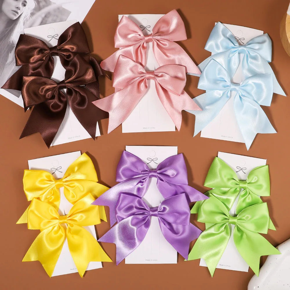 Set of 2 solid color baby hair bow clips